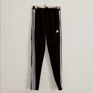 women’s black adidas sweatpants